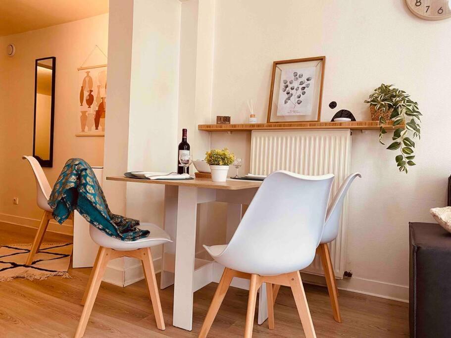 ווילג'וף Appartement Cosy Au Calme A 20 Min De Paris מראה חיצוני תמונה