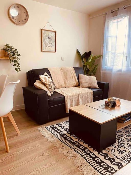 ווילג'וף Appartement Cosy Au Calme A 20 Min De Paris מראה חיצוני תמונה