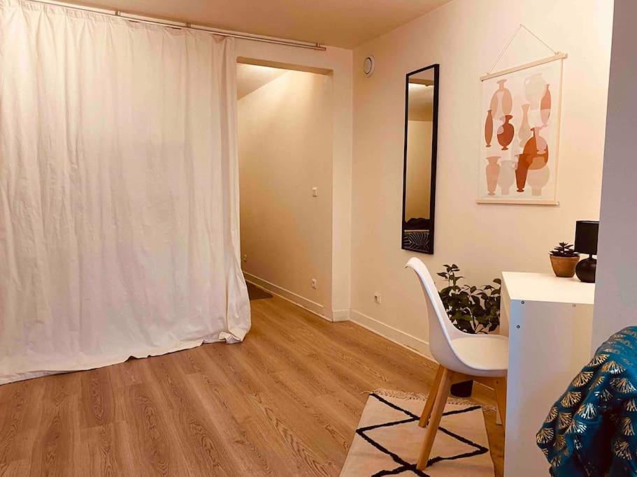 ווילג'וף Appartement Cosy Au Calme A 20 Min De Paris מראה חיצוני תמונה